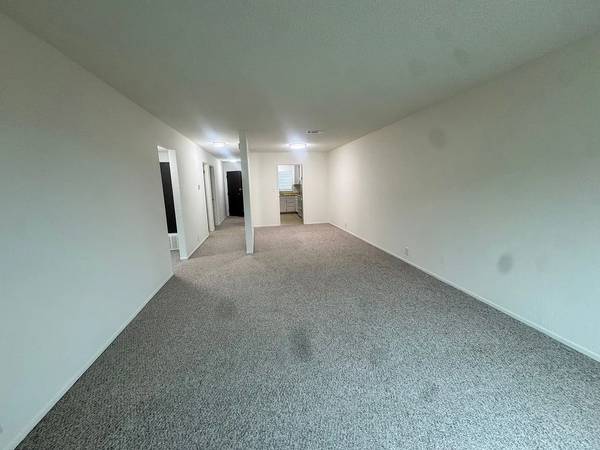 2BR/2BA Apartment on 18th Ave · San Francisco photo 2