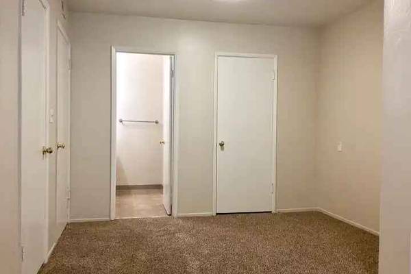 Apartments on S 11th St · San Jose photo 2
