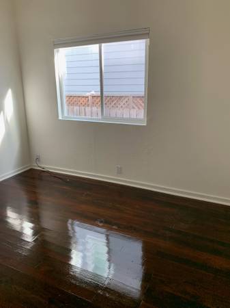 4BR/2BA Duplex · Oakland photo 5