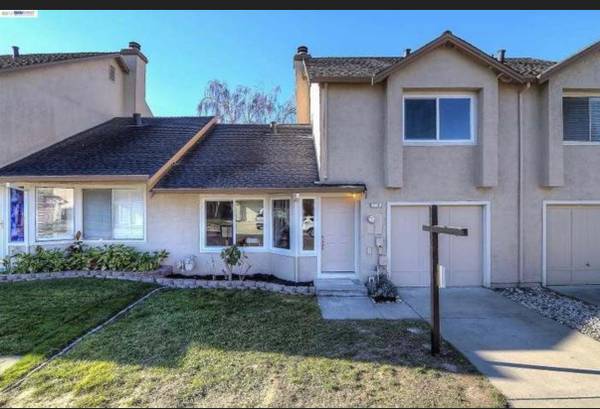2BR/3BA Townhouse · Pleasanton