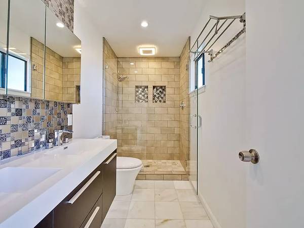 3BR/2BA Condo on Shoreline Dr · San Mateo photo 4
