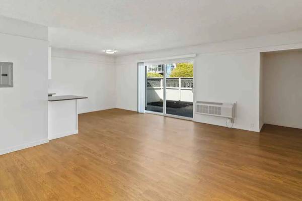 1BR/1BA Apartment on E El Camino Real · Mountain View