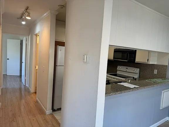 Condos on Famoso Plz · Union City photo 3