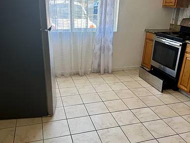 2BR/1BA Apartment on Shepherd Ave · Hayward photo 5