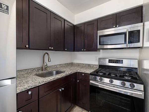 1BR/1BA Apartment · San Francisco photo 4