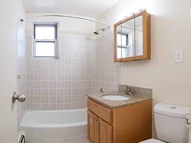 1BR/1BA Apartment · San Francisco photo 5