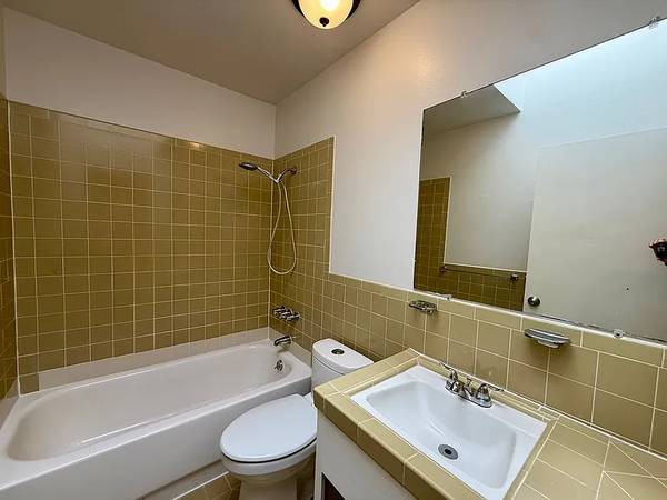 Apartments on 24th Ave Unit 301 · San Francisco photo 5