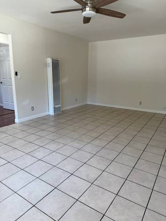 3BR/1BA Apartment on Monroe St · Santa Clara photo 5