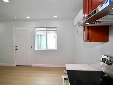 2BR/1BA In Law Adu on Kerr St · Hayward photo 3