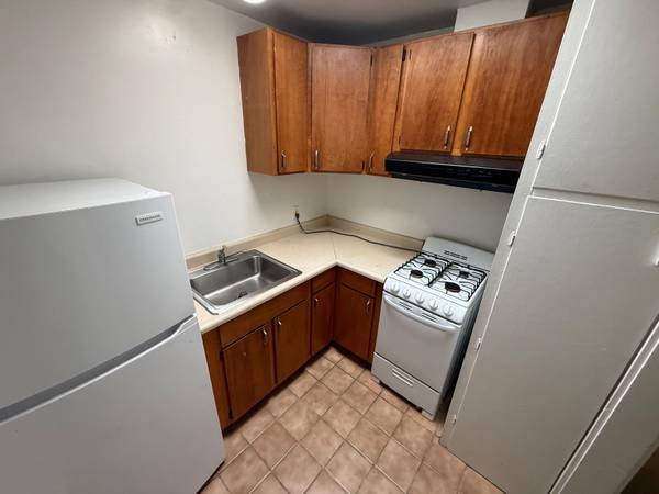 1BR/1BA Apartment · Richmond photo 2