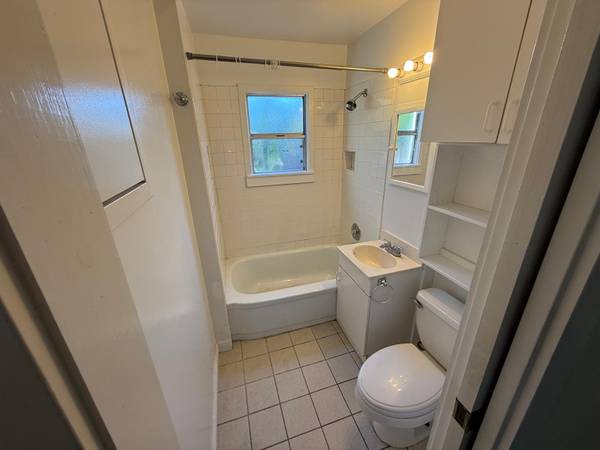 1BR/1BA Apartment · Richmond photo 3
