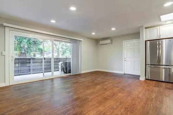 1BR/1BA Apartment · Mountain View photo 5