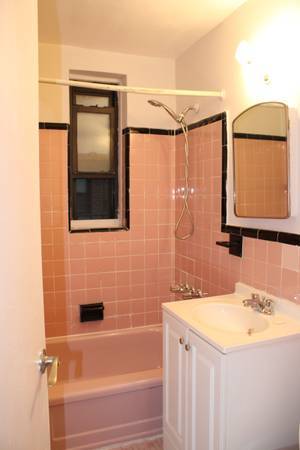 1BR/1BA Apartment · Oakland photo 4