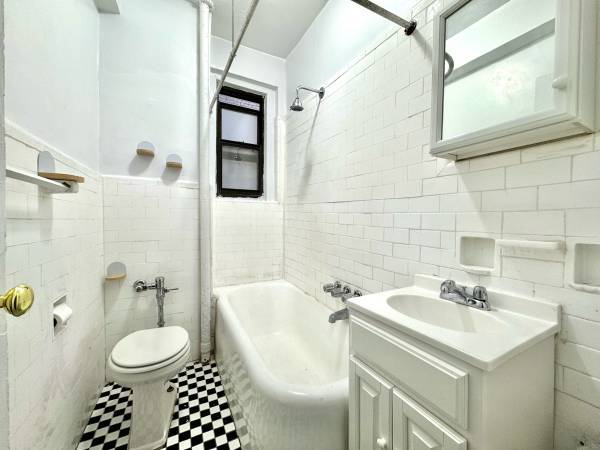1BR/1BA Apartment · Alameda photo 5