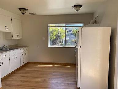 Beautiful Berkeley Unit!