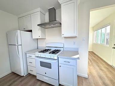 1BR/1BA Apartment · Sebastopol photo 4