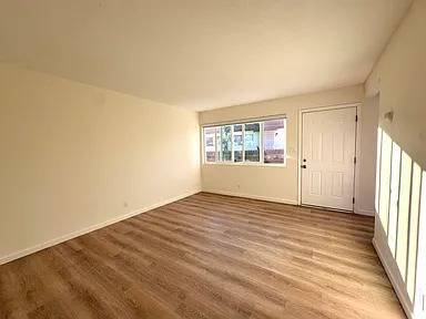 1BR/1BA Apartment · Sebastopol photo 2