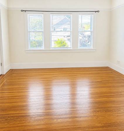1BR/1BA Apartment on Essex St · Berkeley photo 4