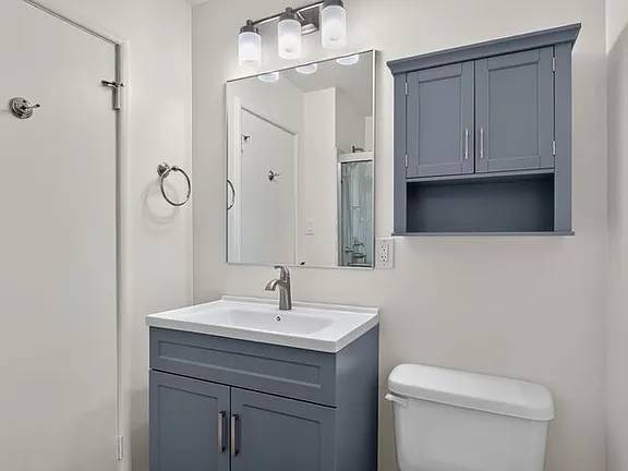 1BR/1BA Apartment on Lincoln Ave · Napa photo 5