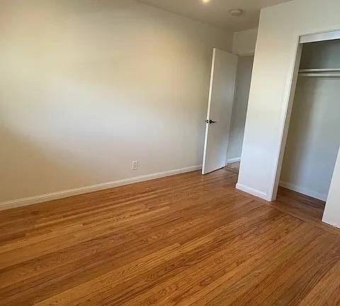 2BR/1BA Apartment on Lorton Ave · Burlingame photo 5