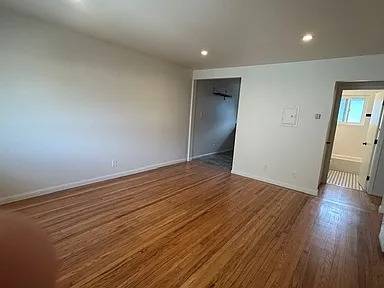 2BR/1BA Apartment on Lorton Ave · Burlingame photo 2