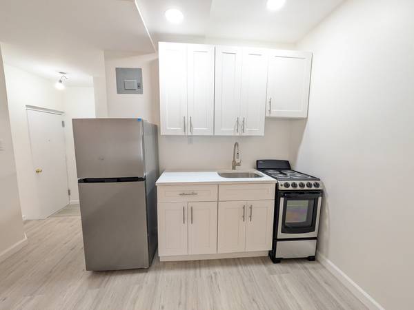2BR/2BA Apartment · Fairfax photo 4
