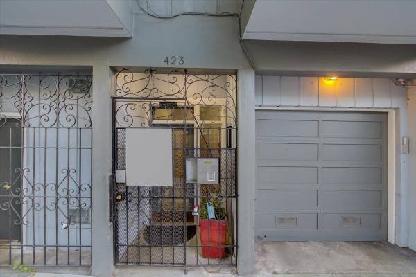 1BR/1BA Condo on Winding Way · San Carlos photo 5