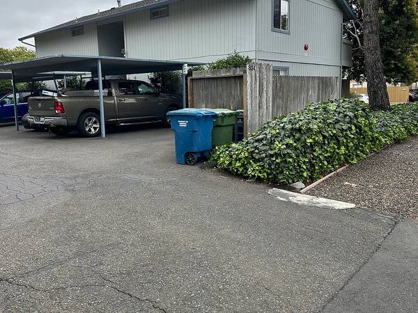 834 Carlita Cir photo 2