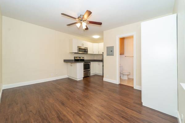1BR/1BA Apartment · Rohnert Park photo 4