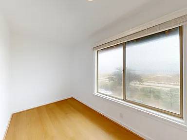 1536 Great Hwy photo 2