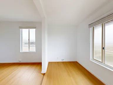 1536 Great Hwy photo 3