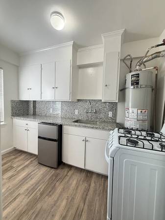 0BR/1BA Apartment on Capuchino Ave · Burlingame photo 5