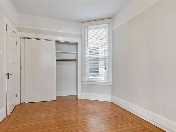 1168 Church St San Francisco, CA 94114 photo 2