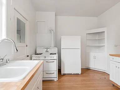 1168 Church St San Francisco, CA 94114 photo 4