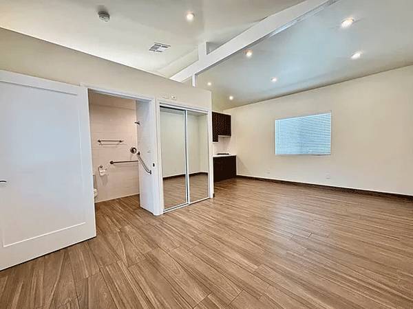 1BR/1BA Apartment · San Leandro photo 2