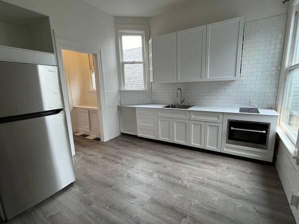 2BR/1BA Apartment · San Francisco photo 5