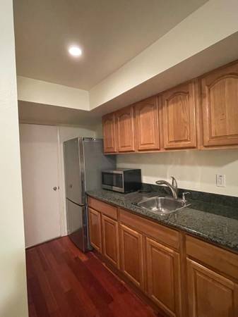 0BR/1BA In-Law · Daly City photo 3