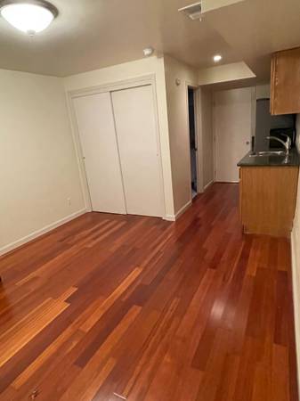 0BR/1BA In-Law · Daly City photo 5