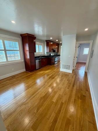 Houses on San Antonio Ave · San Francisco Airport photo 3