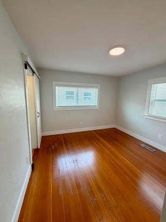Houses on San Antonio Ave · San Francisco Airport photo 5