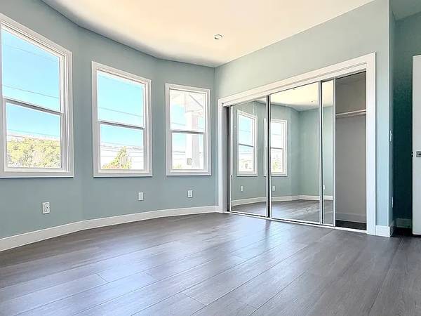 2BR/2BA Single Family House on Crystal Springs Rd · San Bruno photo 2