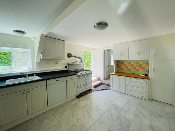 Apartments on Medway Rd · San Anselmo photo 4