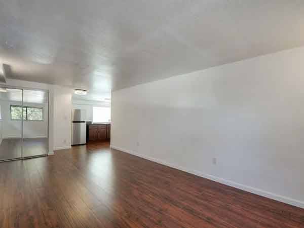 1BR/1BA Apartment · Los Altos photo 2