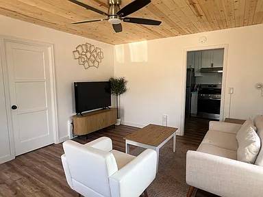 1BR/1BA Apartment · Pleasanton photo 3