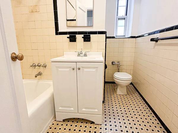 1BR/1BA Apartment · Brooklyn photo 5