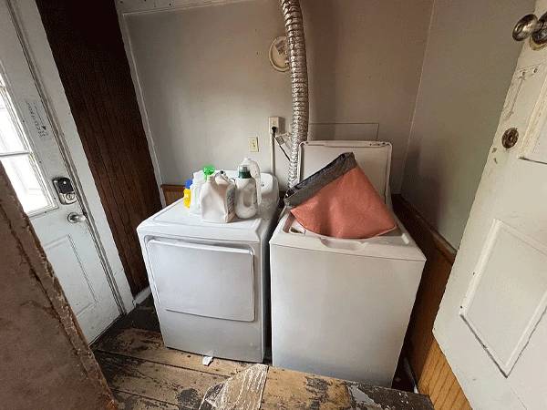 1BR/1BA Apartment · Portland photo 3