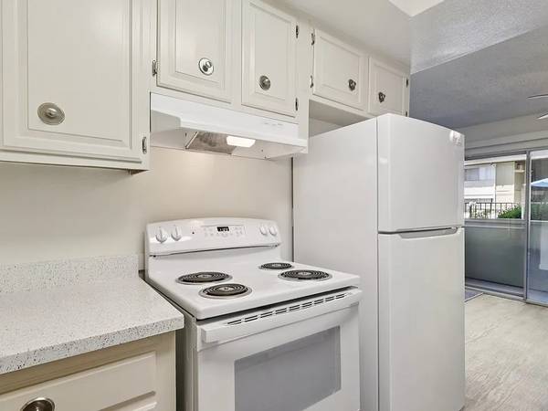 The Foothills Apartments