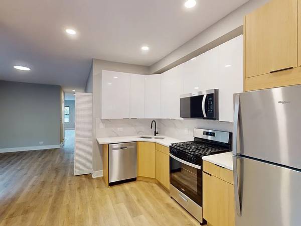 1BR/1BA Duplex on Putnam Ave · Brooklyn
