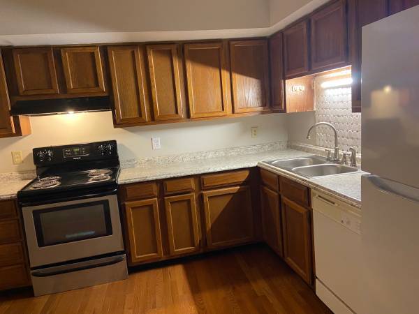 1BR/1BA Apartment on Whaley St · Freeport photo 2