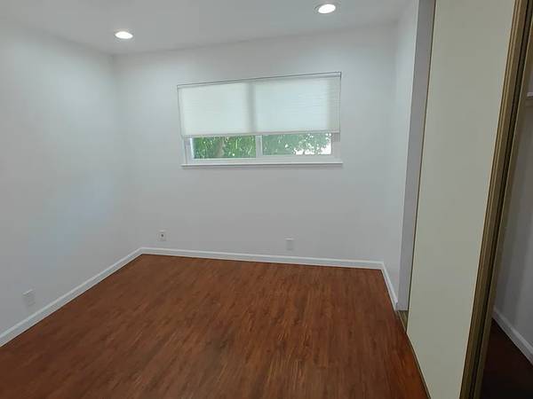 1BR/1BA Apartment on 29th St · Astoria photo 3